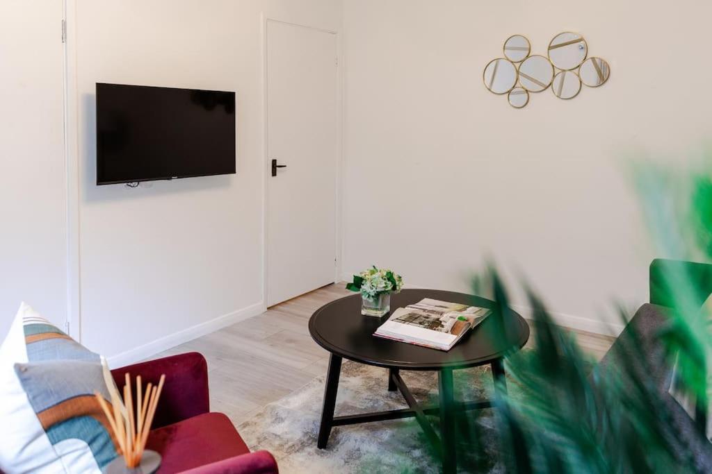 Cosy Decorated Flat In Tonbridge Apartman Kültér fotó