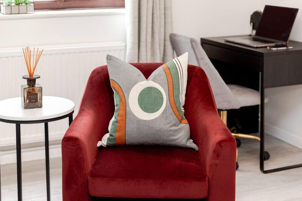 Cosy Decorated Flat In Tonbridge Apartman Kültér fotó