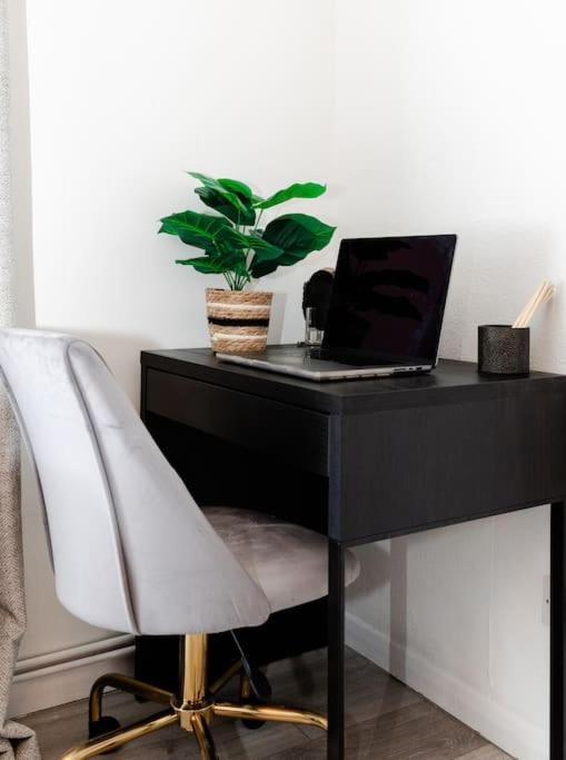 Cosy Decorated Flat In Tonbridge Apartman Kültér fotó